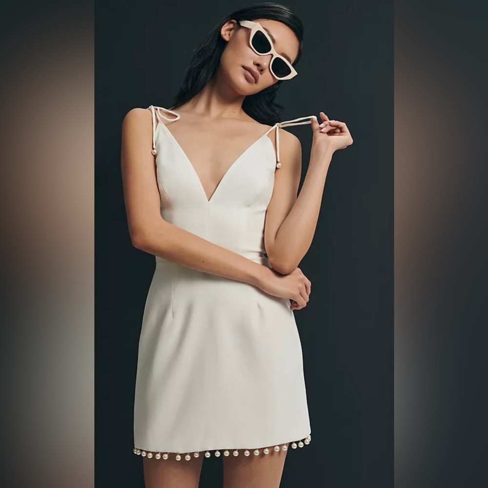HELSI Pearl trimmed v-neck mini dress off white